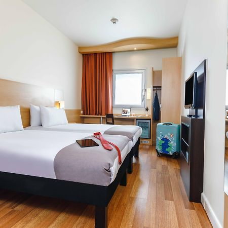 Ibis Istanbul Esenyurt Hotel Exterior photo
