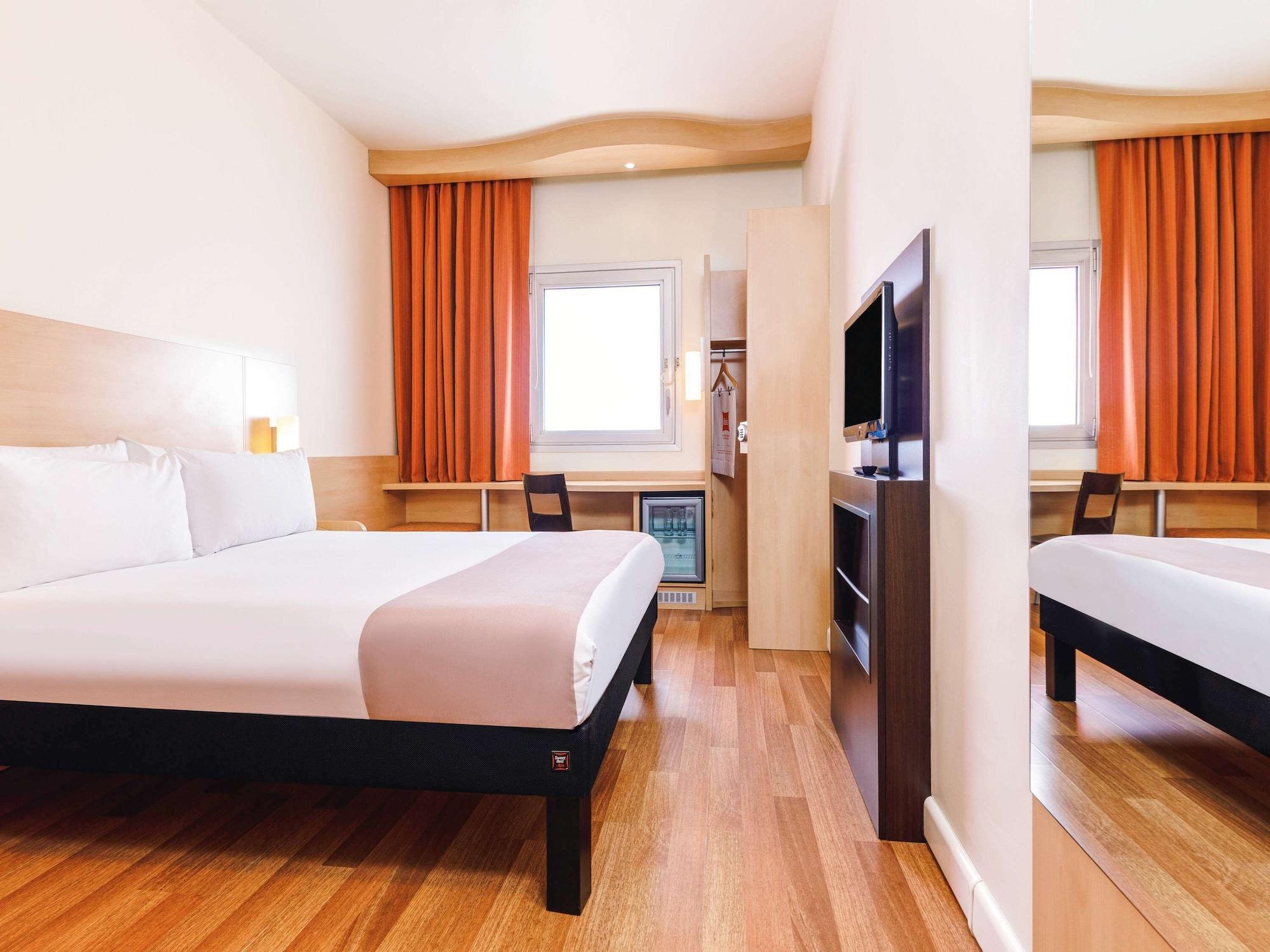 Ibis Istanbul Esenyurt Hotel Exterior photo