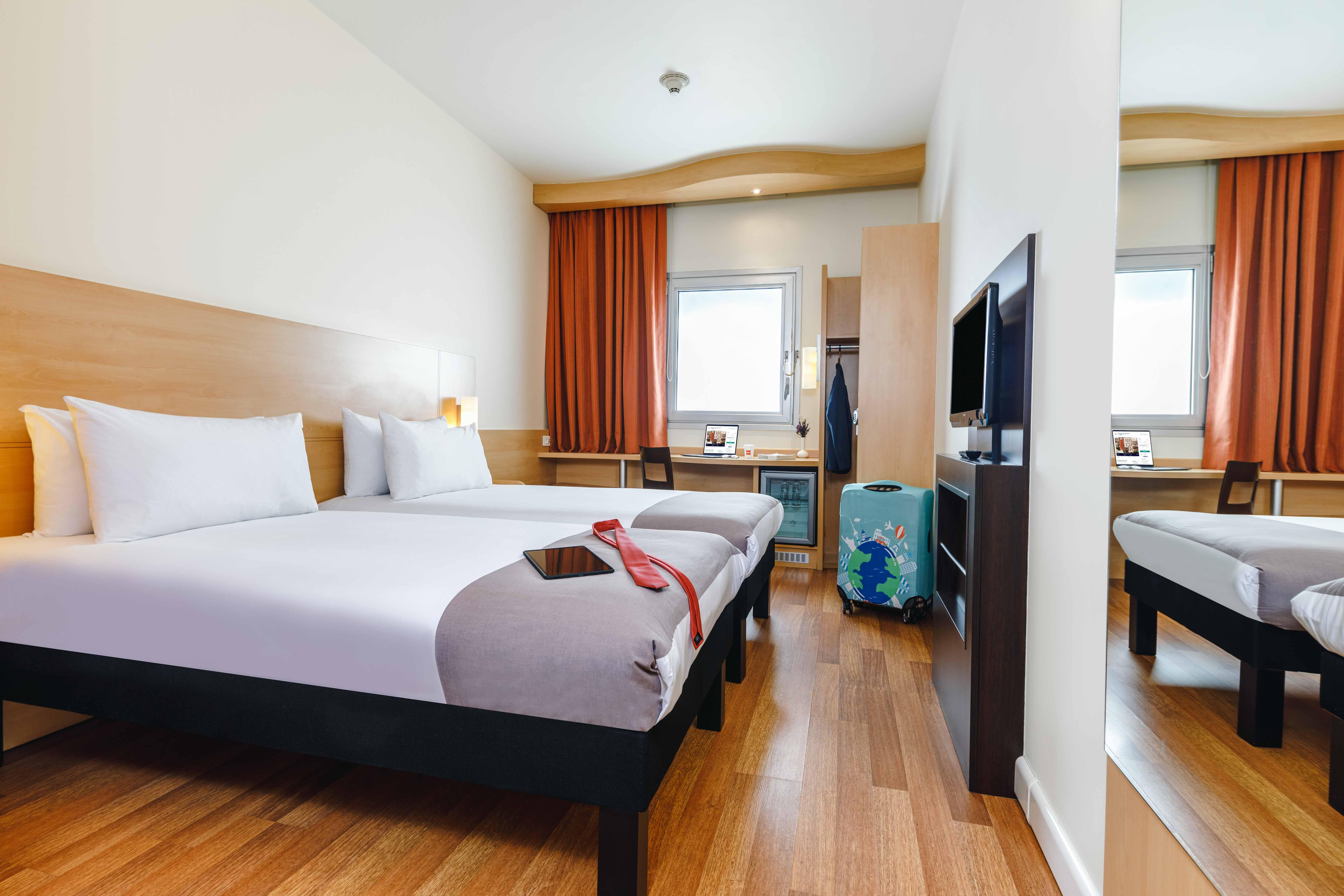Ibis Istanbul Esenyurt Hotel Exterior photo