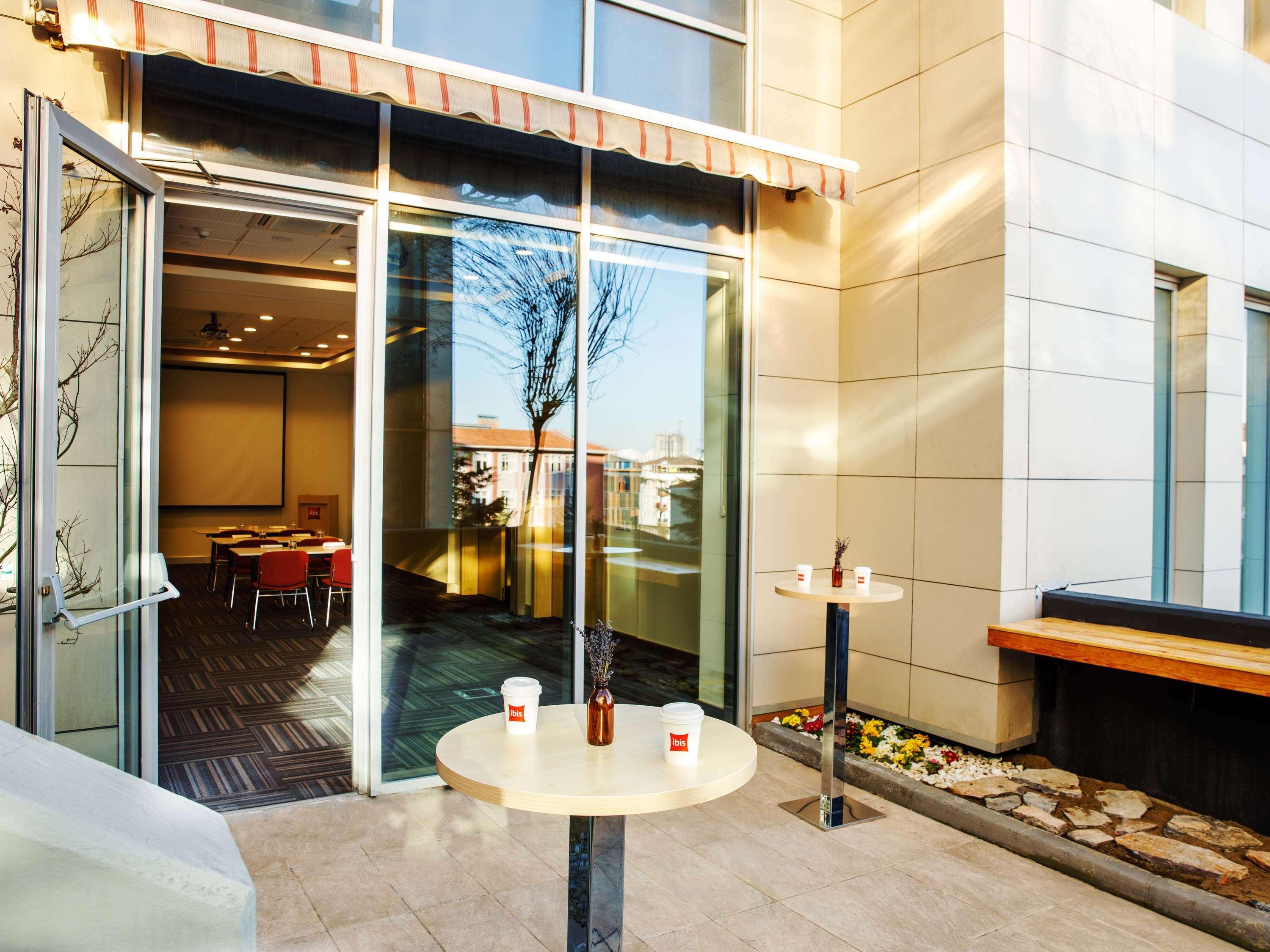 Ibis Istanbul Esenyurt Hotel Exterior photo