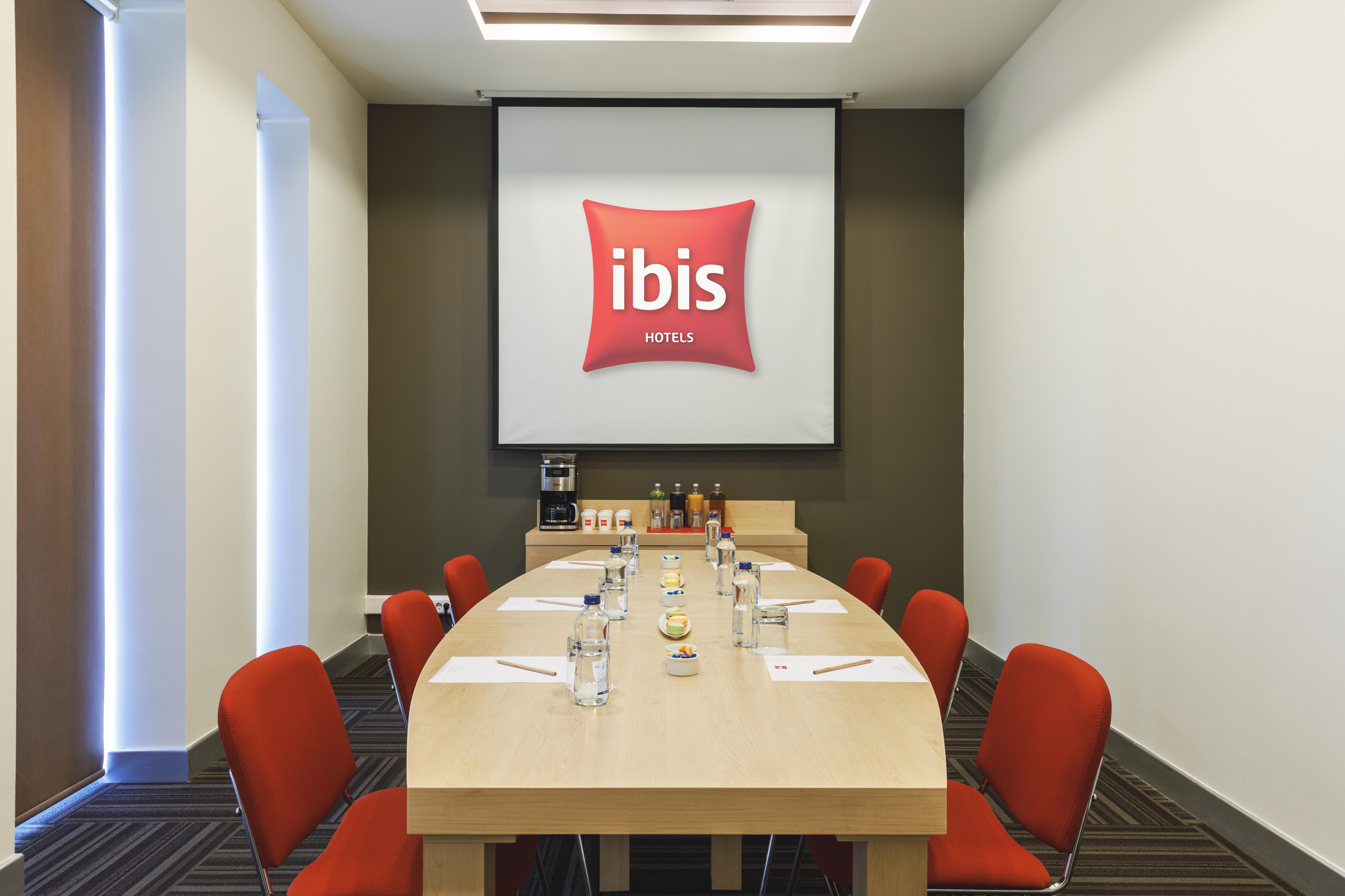 Ibis Istanbul Esenyurt Hotel Exterior photo